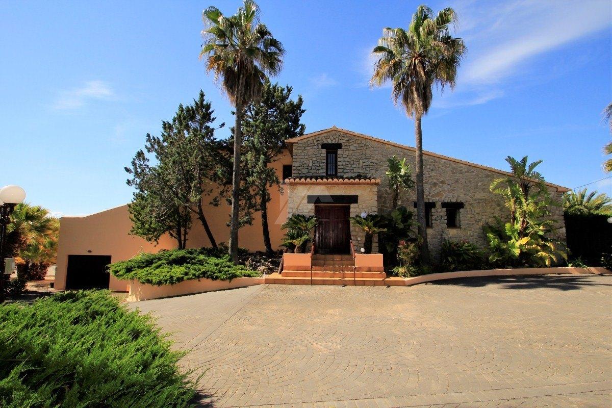 BP2715 - Finca de lujo en venta en Benissa, Costa Blanca.