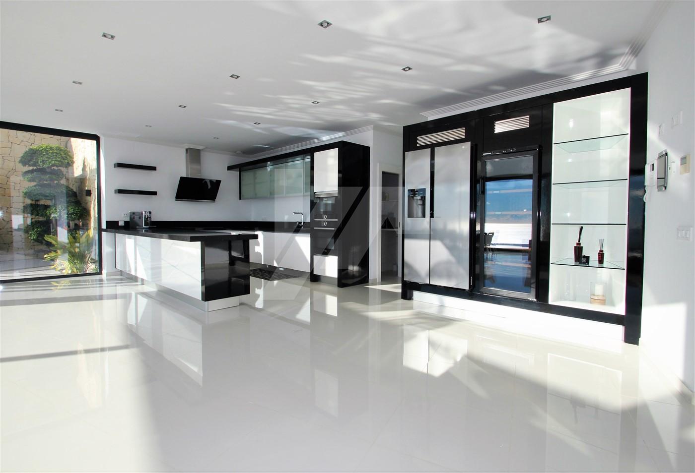 BP3232 - Villa de lujo con vistas al mar en venta en Benissa, Costa Blanca.