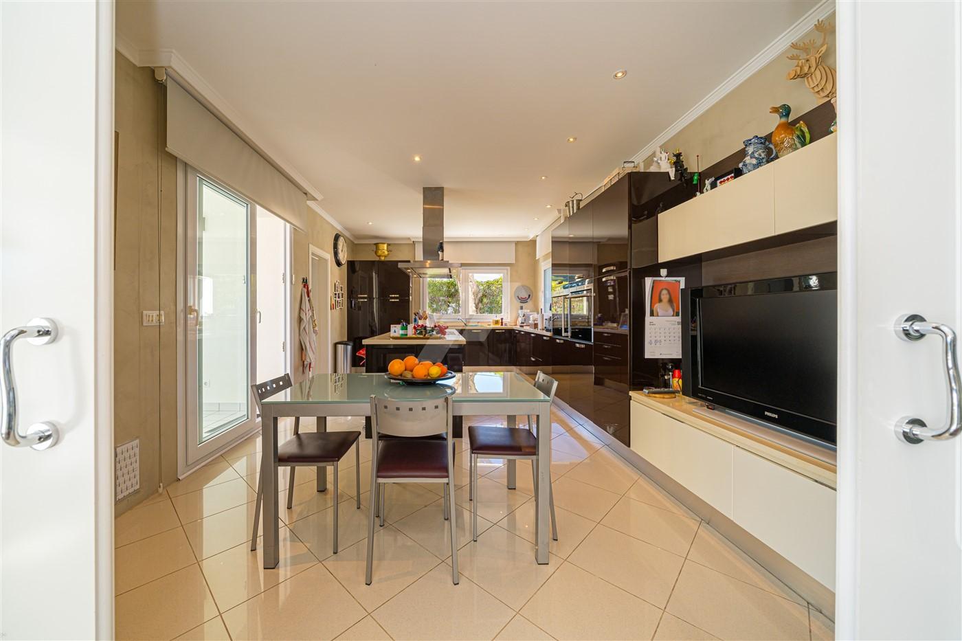 Exclusiva villa mediterránea en venta en Moraira, Costa Blanca.