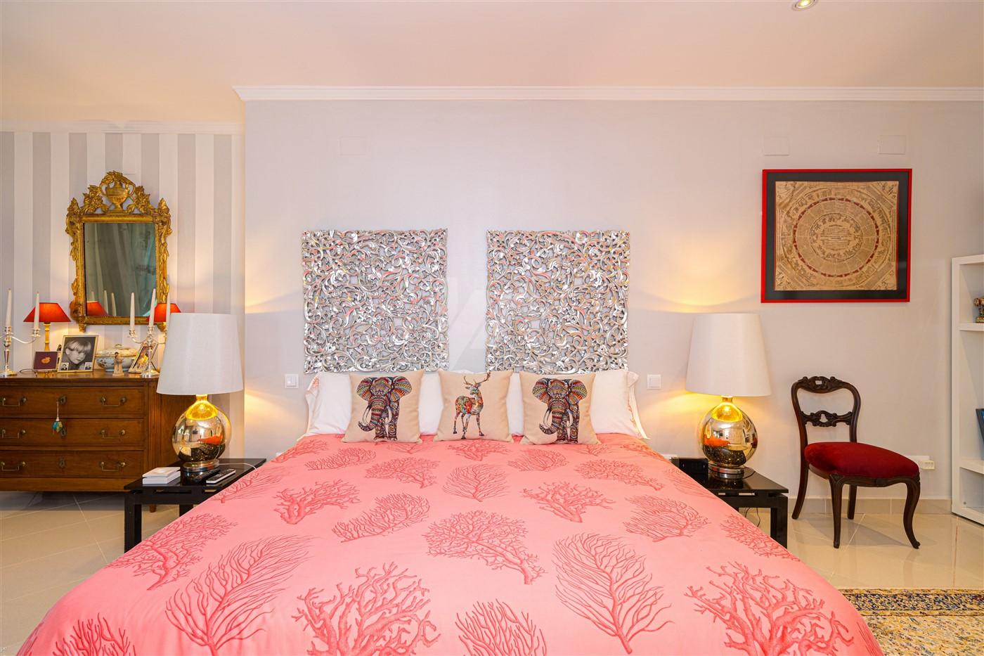 Exclusiva villa mediterránea en venta en Moraira, Costa Blanca.