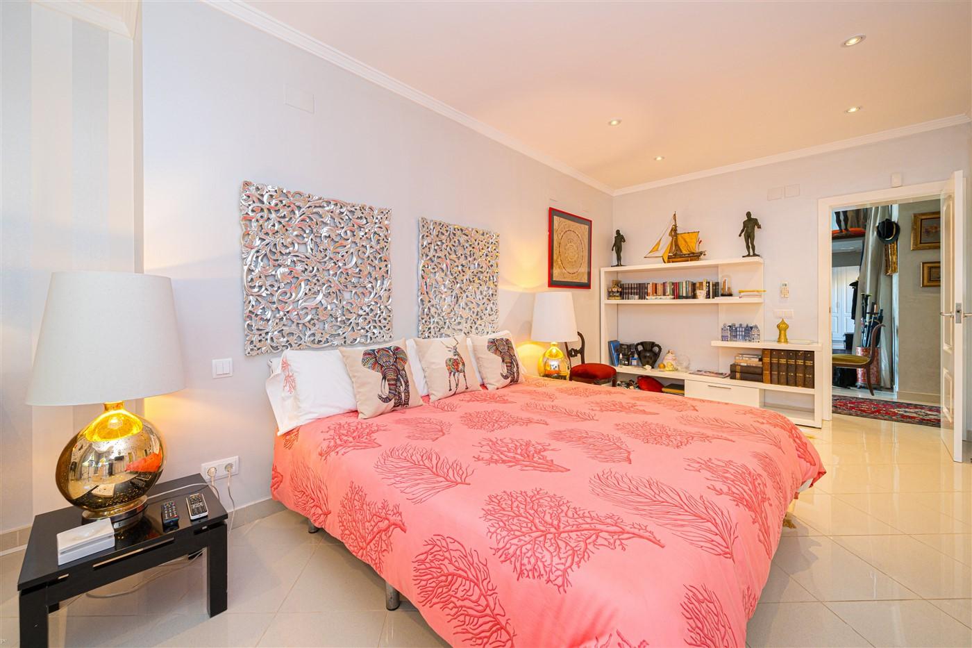 Exclusiva villa mediterránea en venta en Moraira, Costa Blanca.