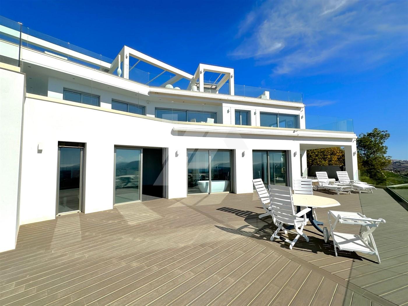 BP3394 - Exclusiva villa en venta con inigualables vistas al mar Mediterráneo en Moraira.