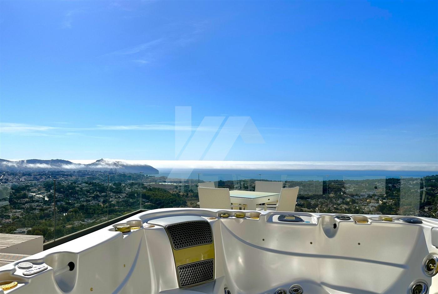 BP3394 - Exclusiva villa en venta con inigualables vistas al mar Mediterráneo en Moraira.