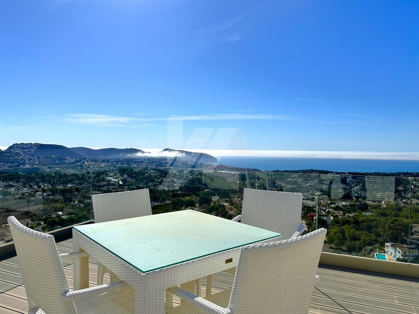BP3394 - Exclusiva villa en venta con inigualables vistas al mar Mediterráneo en Moraira.