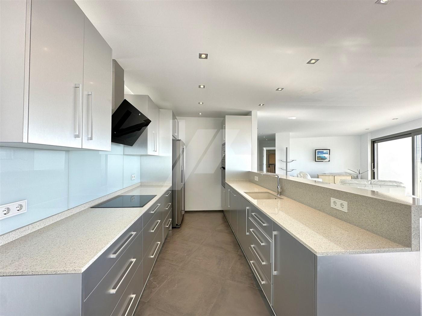 BP3394 - Exclusiva villa en venta con inigualables vistas al mar Mediterráneo en Moraira.