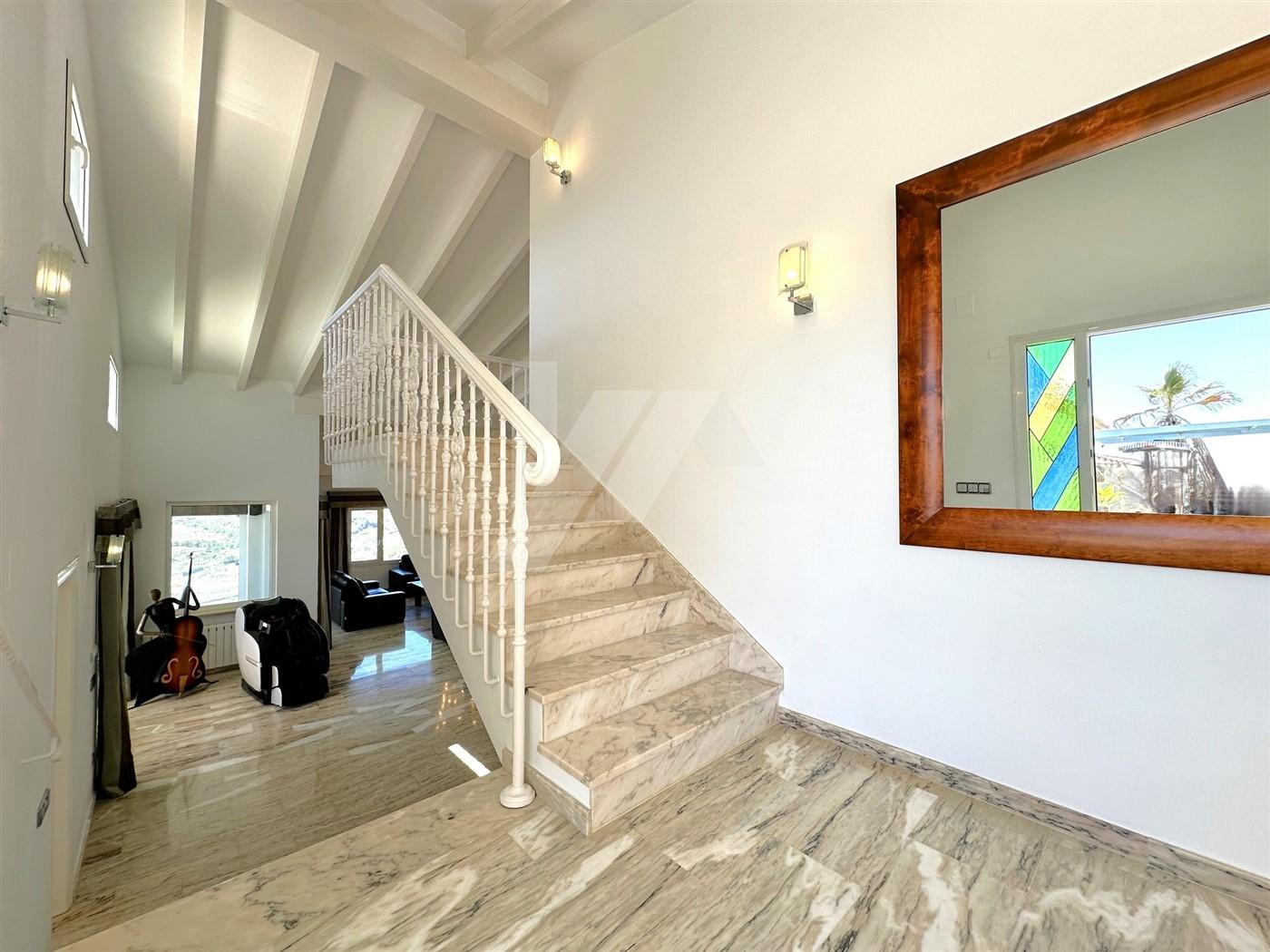 BP3395 - Excepcional villa en venta con vistas al mar en Moraira.