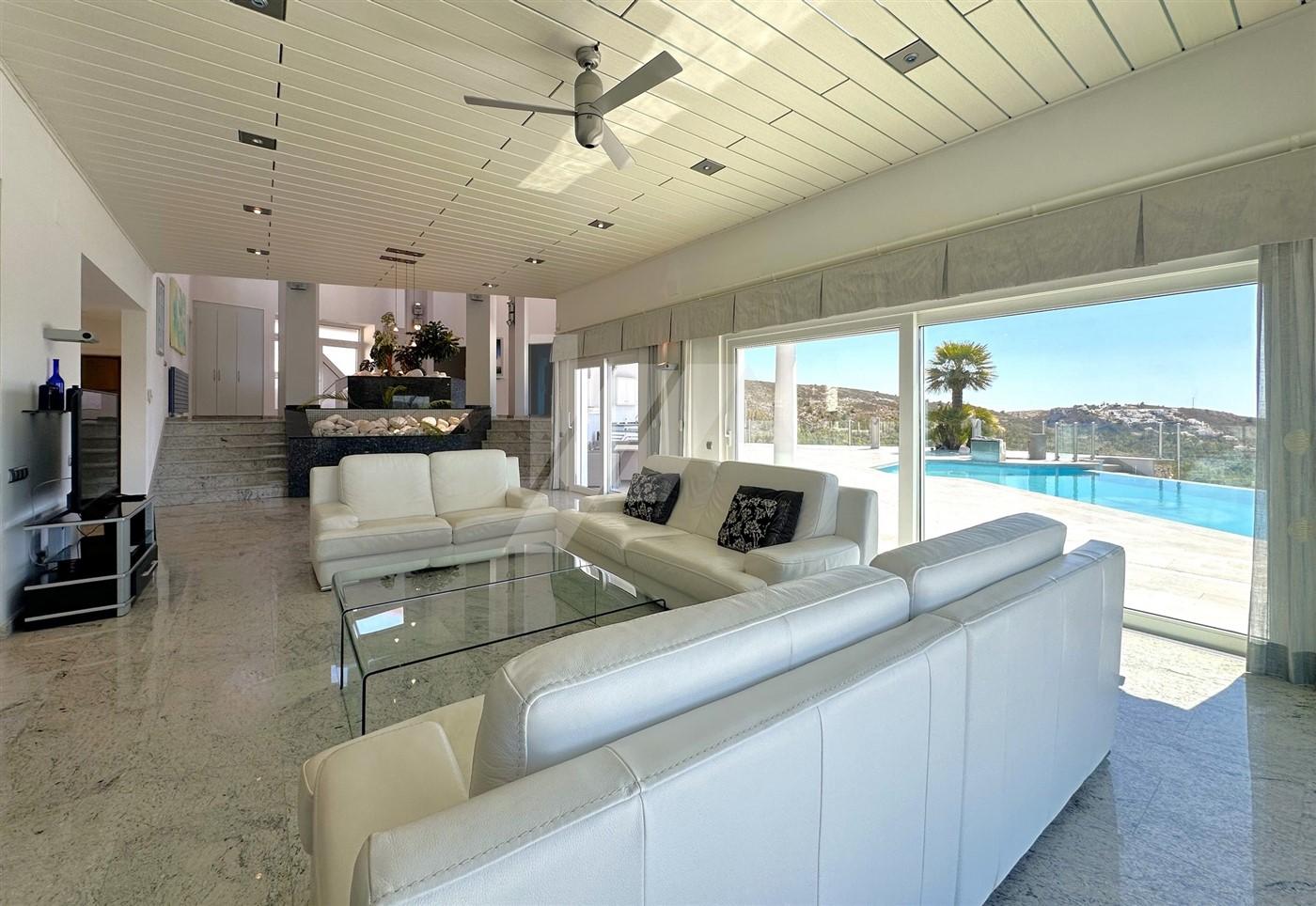 BP3396 - Villa con vistas panorámicas al mar en venta en Moraira, Costa Blanca.