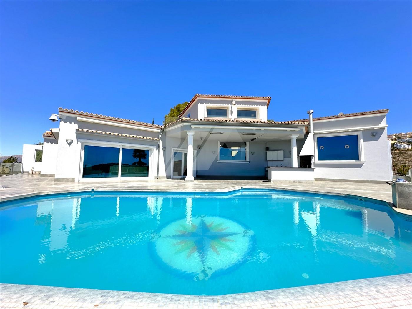 BP3396 - Villa con vistas panorámicas al mar en venta en Moraira, Costa Blanca.