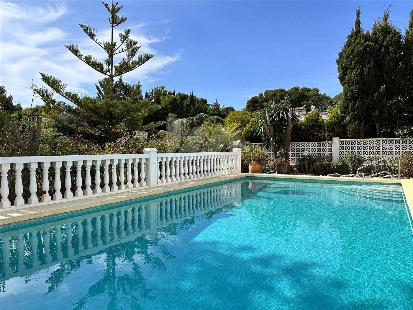 Villa con estilo Mediterráneo en venta en Moraira, Costa Blanca.