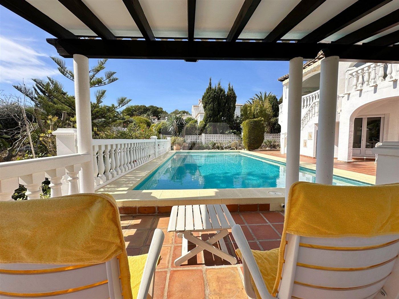 Villa con estilo Mediterráneo en venta en Moraira, Costa Blanca.