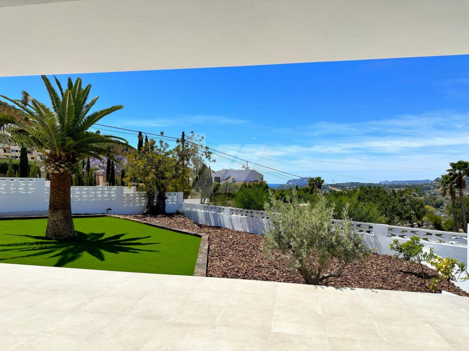 BP3403 - Villa en venta de Estilo Ibicenco con Vistas al Mar, cerca de Moraira.