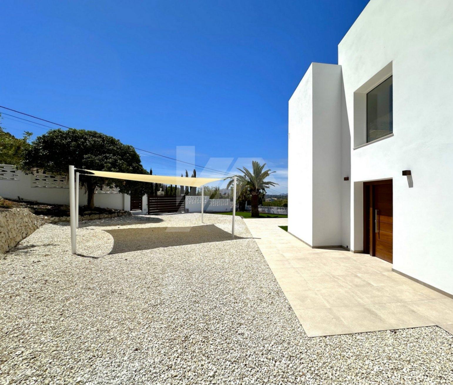 BP3403 - Villa en venta de Estilo Ibicenco con Vistas al Mar, cerca de Moraira.