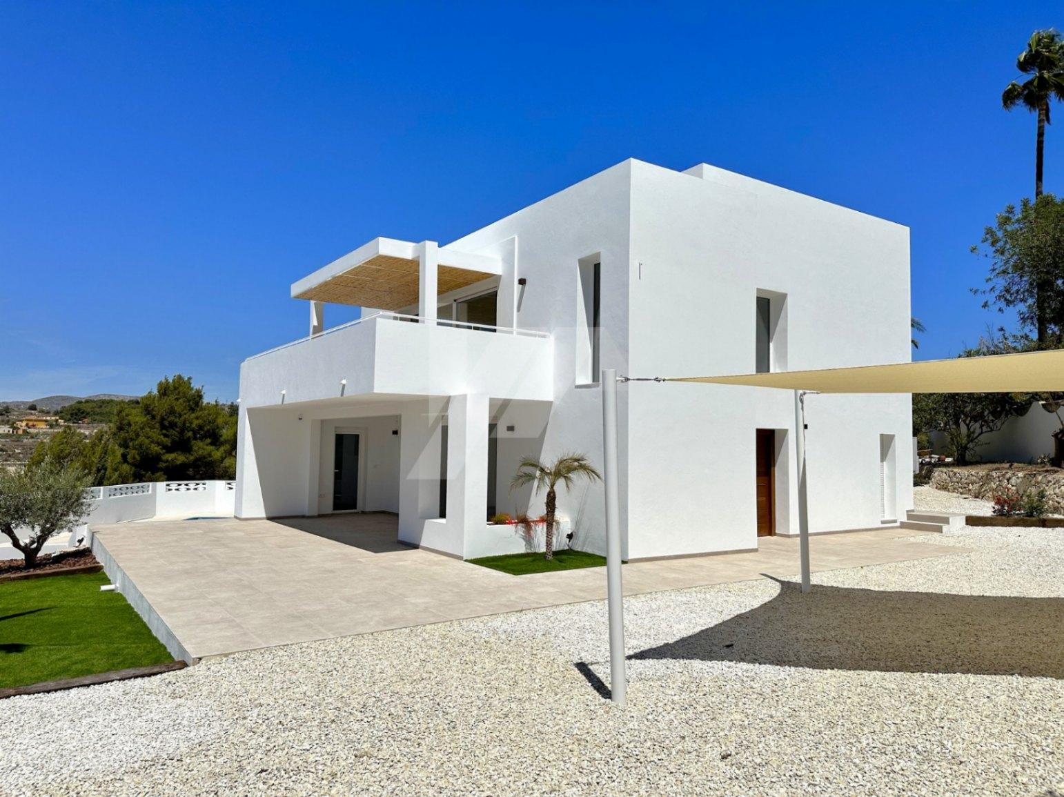 BP3403 - Villa en venta de Estilo Ibicenco con Vistas al Mar, cerca de Moraira.
