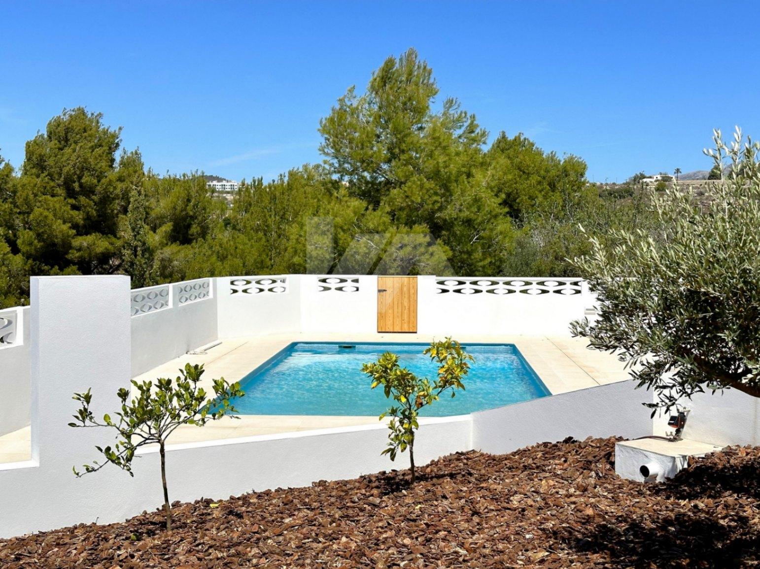 BP3403 - Villa en venta de Estilo Ibicenco con Vistas al Mar, cerca de Moraira.