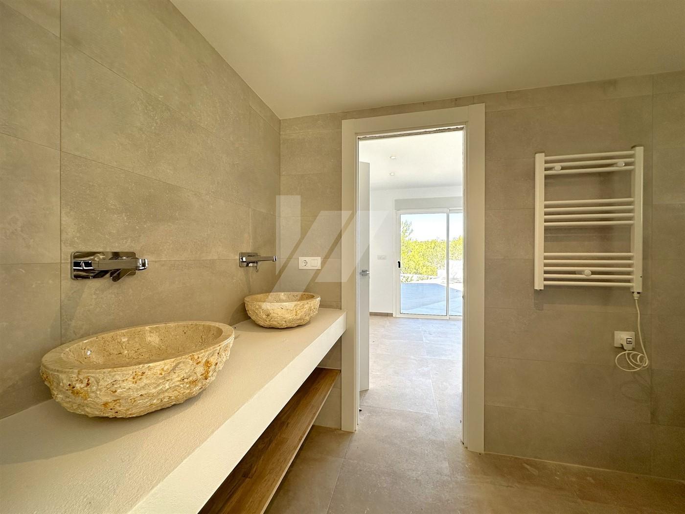 BP3403 - Villa en venta de Estilo Ibicenco con Vistas al Mar, cerca de Moraira.