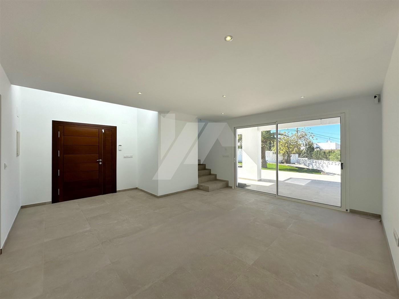 BP3403 - Villa en venta de Estilo Ibicenco con Vistas al Mar, cerca de Moraira.