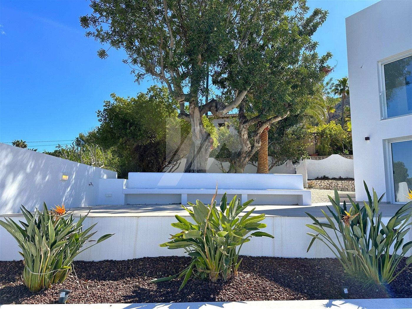 BP3403 - Villa en venta de Estilo Ibicenco con Vistas al Mar, cerca de Moraira.