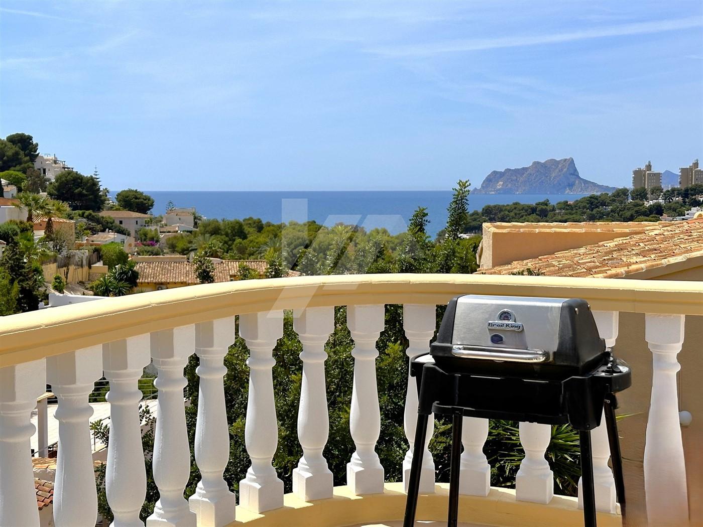 Chalet con vistas al mar en venta en el Portet, Moraira.