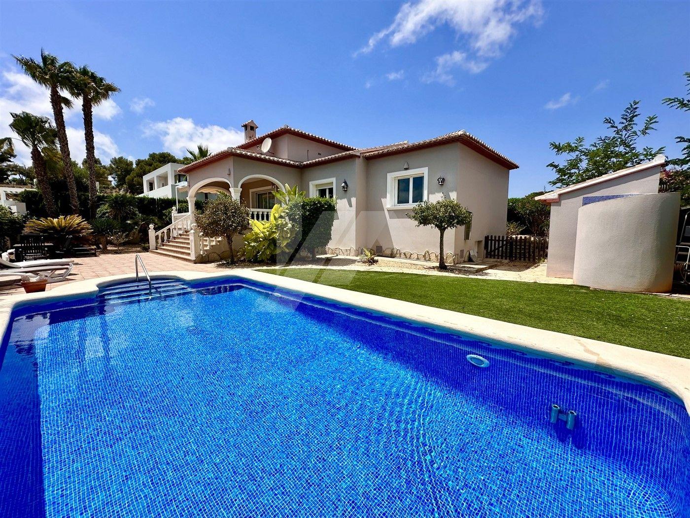 Villa en venta en Moraira, Costa Blanca.