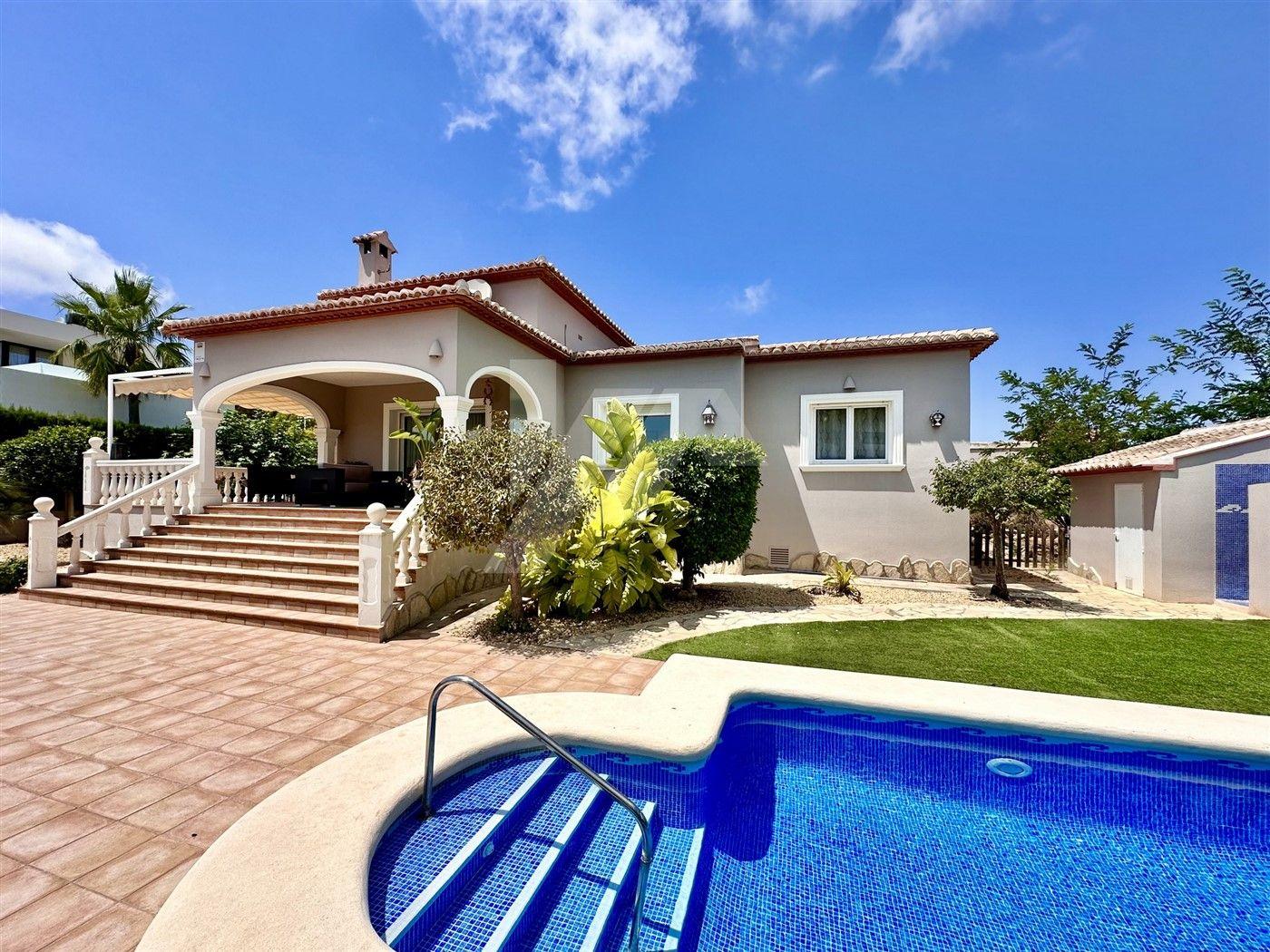 Villa en venta en Moraira, Costa Blanca.