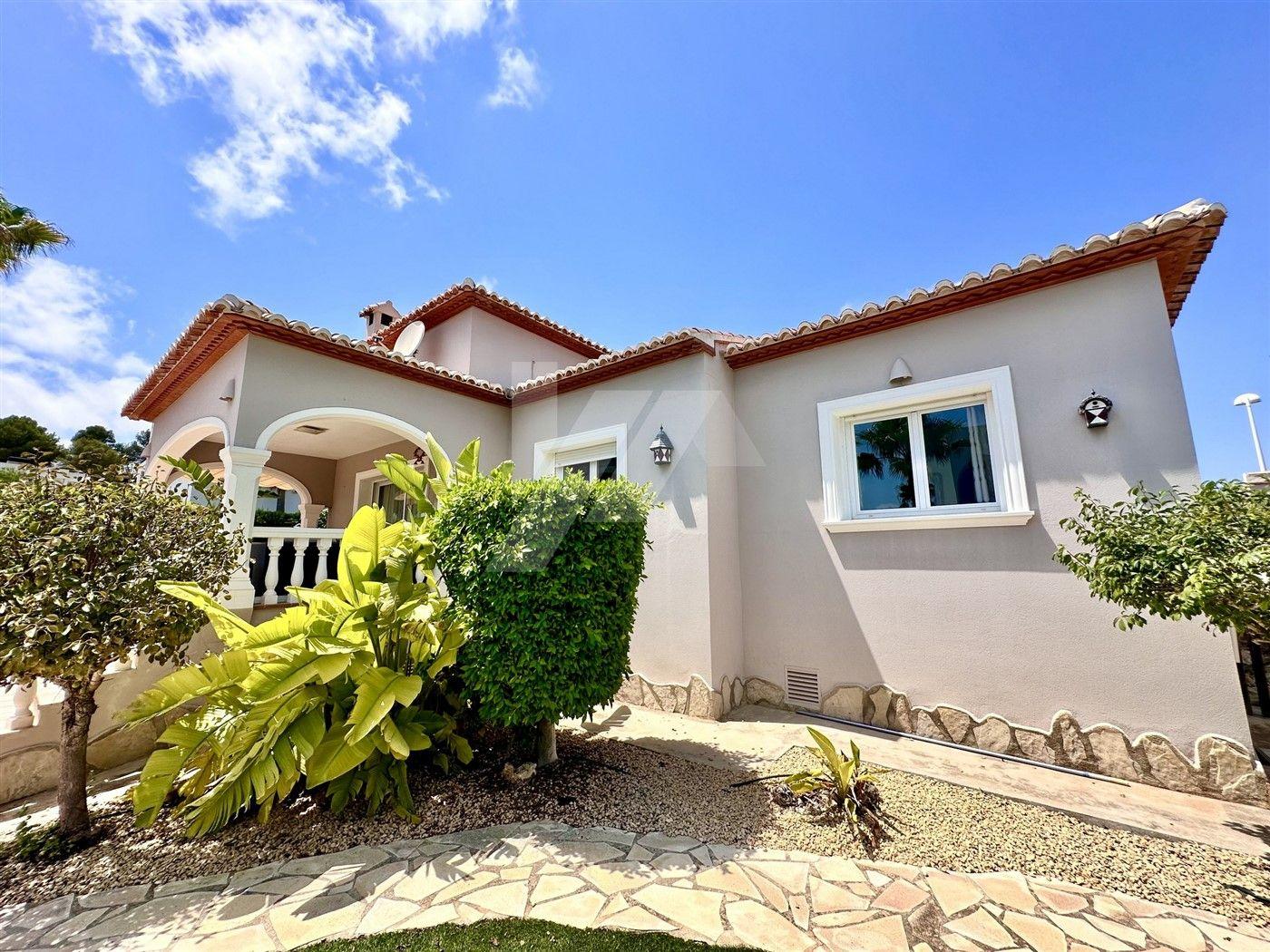 Villa en venta en Moraira, Costa Blanca.
