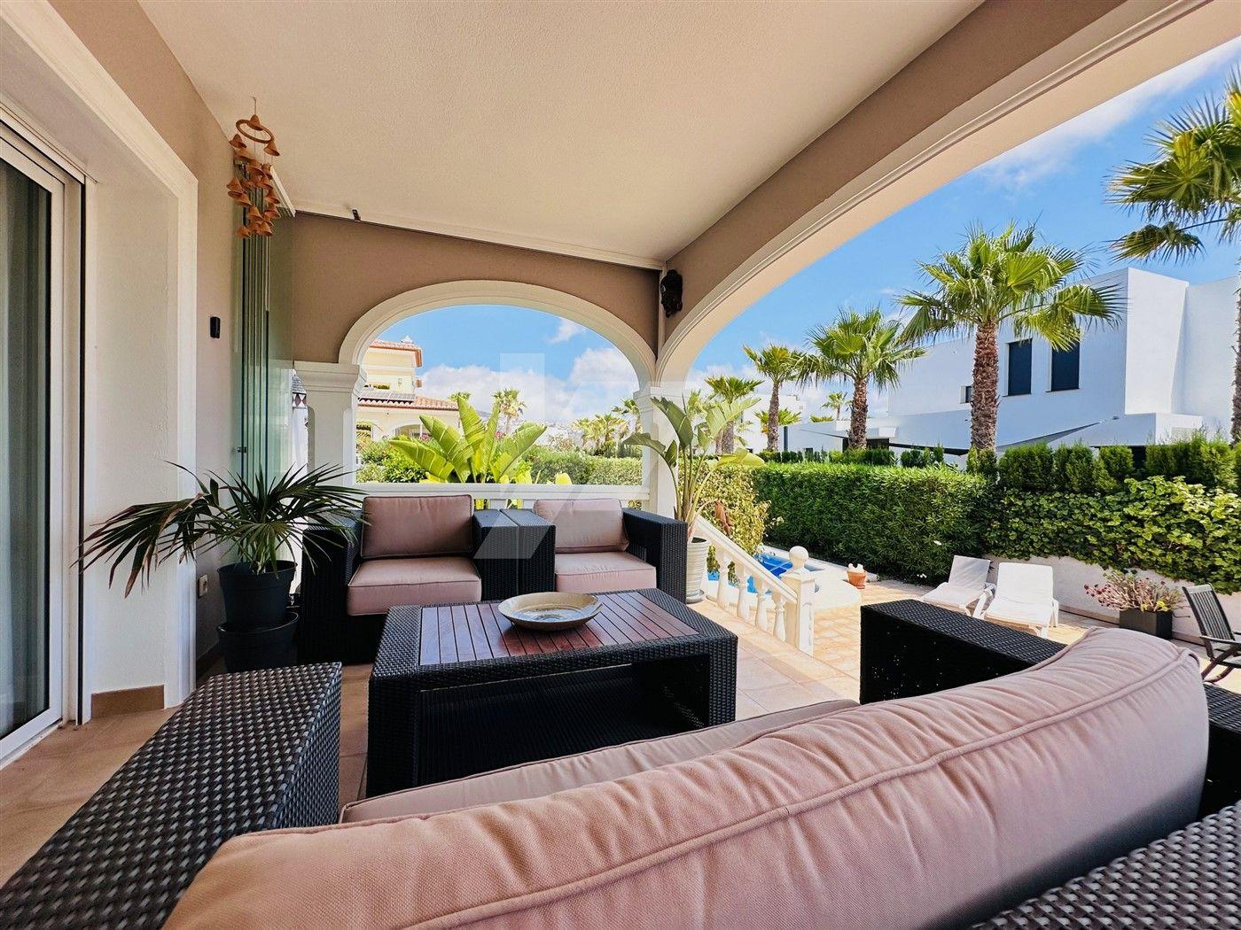 Villa en venta en Moraira, Costa Blanca.