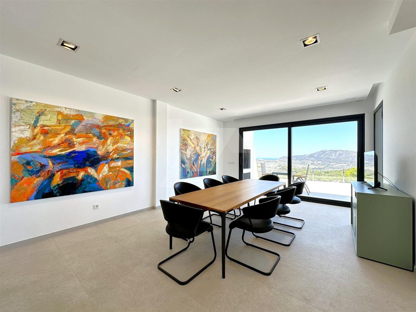 Villa con vistas panoramicas al mar en venta en Moraira, Costa Blanca.
