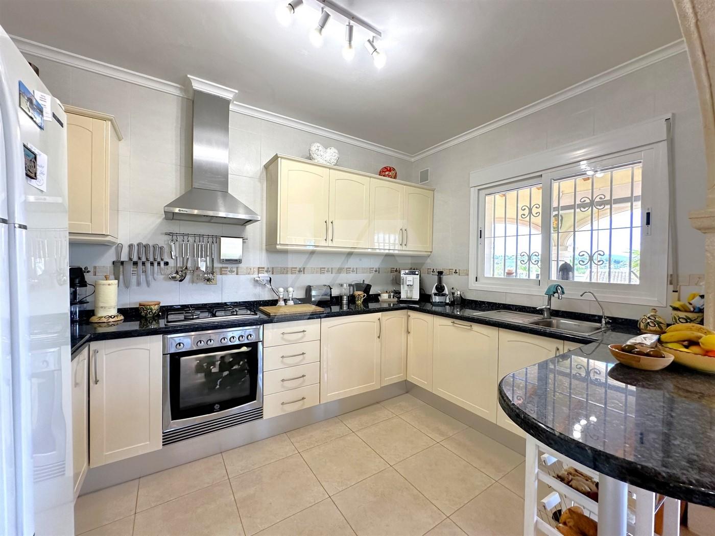 Villa de Estilo Mediterráneo en venta en Jávea, Costa Blanca.