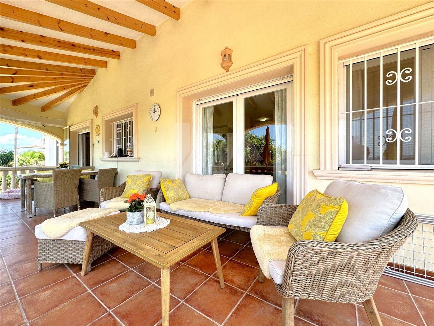 Villa de Estilo Mediterráneo en venta en Jávea, Costa Blanca.