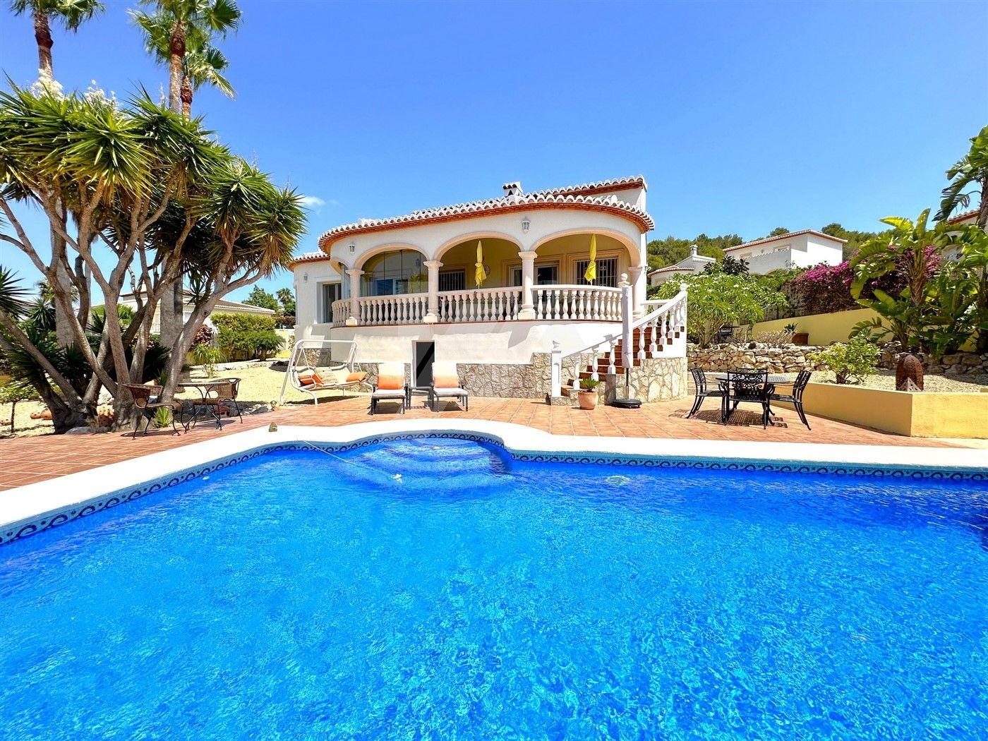 Villa de Estilo Mediterráneo en venta en Jávea, Costa Blanca.
